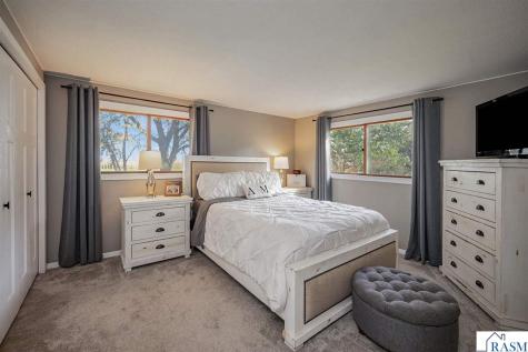 11404 330th Avenue Blue Earth MN 56013