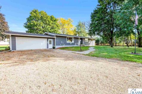 11404 330th Avenue Blue Earth MN 56013