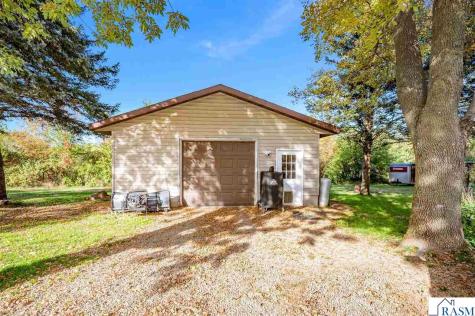 11404 330th Avenue Blue Earth MN 56013