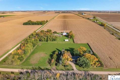 11404 330th Avenue Blue Earth MN 56013