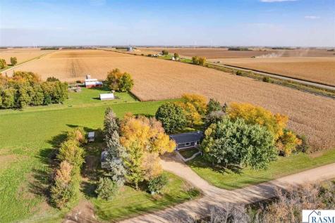 11404 330th Avenue Blue Earth MN 56013