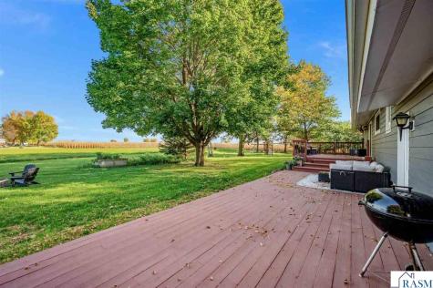 11404 330th Avenue Blue Earth MN 56013