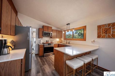 11404 330th Avenue Blue Earth MN 56013