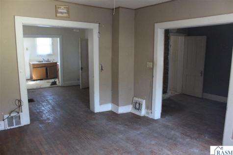 307 Hulseman Street Welcome MN 56181