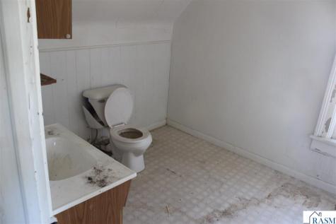 307 Hulseman Street Welcome MN 56181