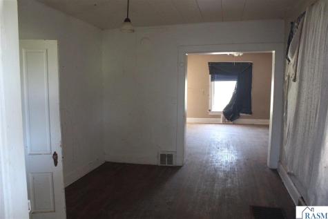 307 Hulseman Street Welcome MN 56181