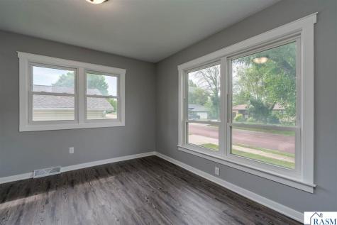 2104 Fair Street Mankato MN 56001