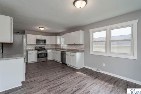 2104 Fair Street Mankato MN 56001