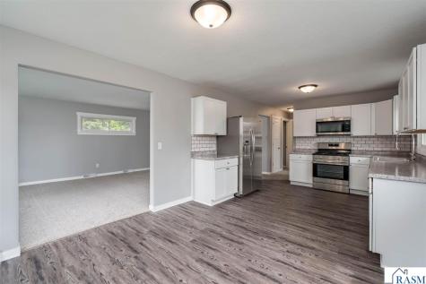 2104 Fair Street Mankato MN 56001