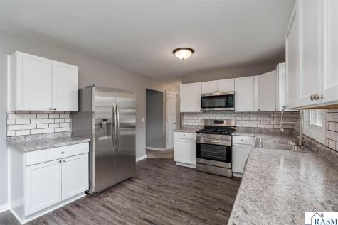 2104 Fair Street Mankato MN 56001