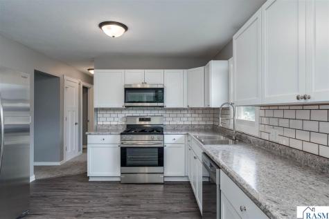 2104 Fair Street Mankato MN 56001