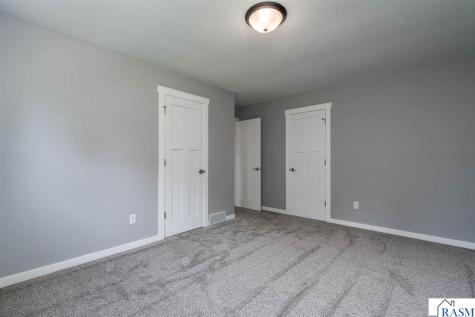 2104 Fair Street Mankato MN 56001