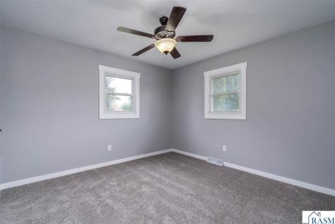 2104 Fair Street Mankato MN 56001