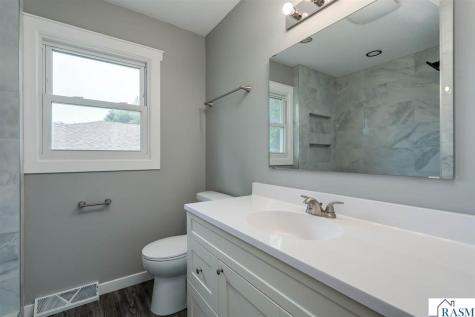 2104 Fair Street Mankato MN 56001