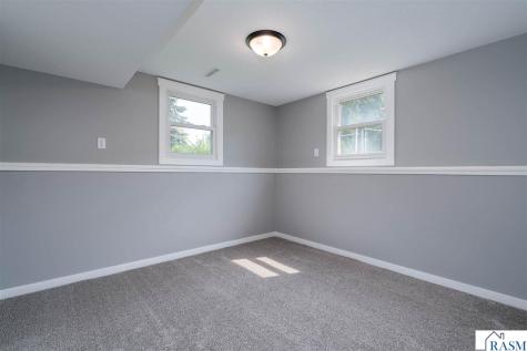 2104 Fair Street Mankato MN 56001