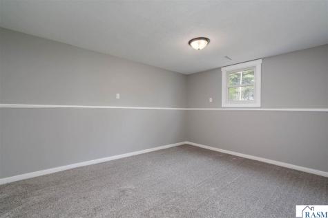 2104 Fair Street Mankato MN 56001