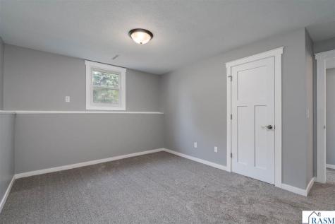 2104 Fair Street Mankato MN 56001