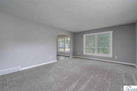 2104 Fair Street Mankato MN 56001