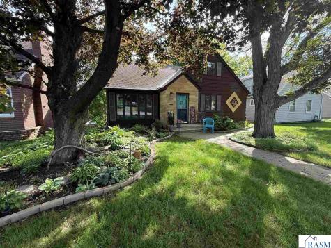 805 S Broadway New Ulm MN 56073