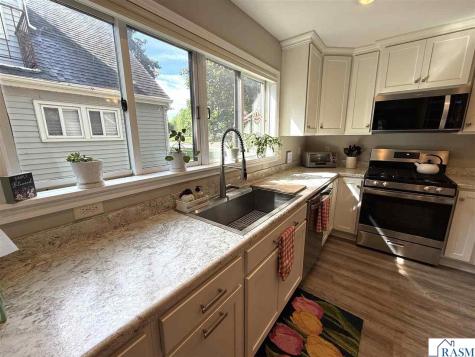 805 S Broadway New Ulm MN 56073