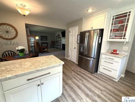 805 S Broadway New Ulm MN 56073
