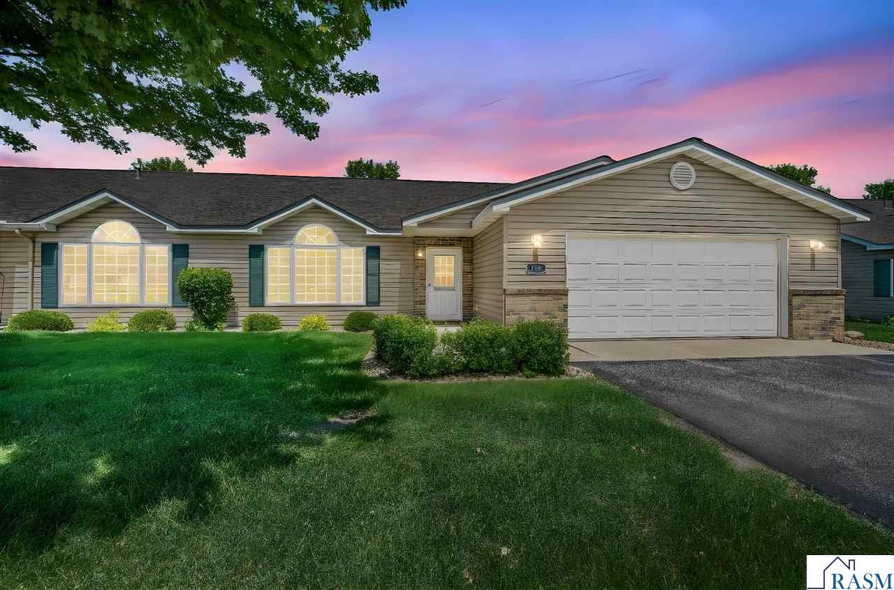 105 Gull Path Mankato MN 56001