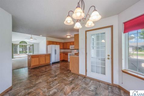 105 Gull Path Mankato MN 56001