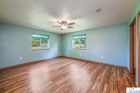 105 Gull Path Mankato MN 56001