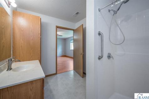 105 Gull Path Mankato MN 56001