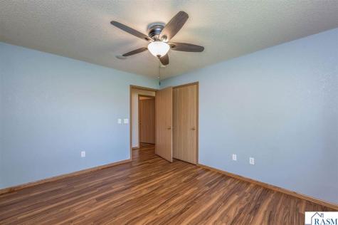 105 Gull Path Mankato MN 56001