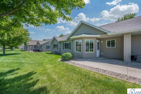 105 Gull Path Mankato MN 56001