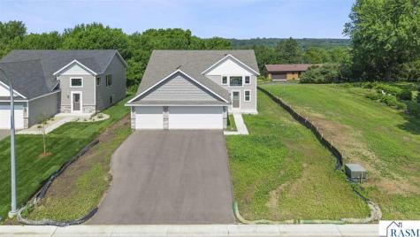 337 Ridge Road Le Sueur MN 56058