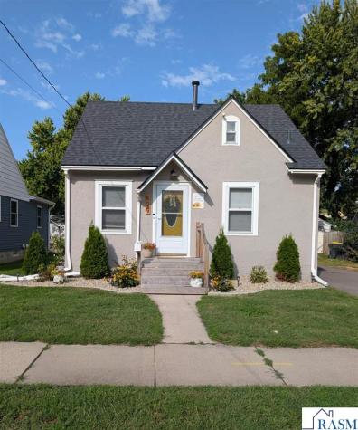 829 Center Street North Mankato MN 56003
