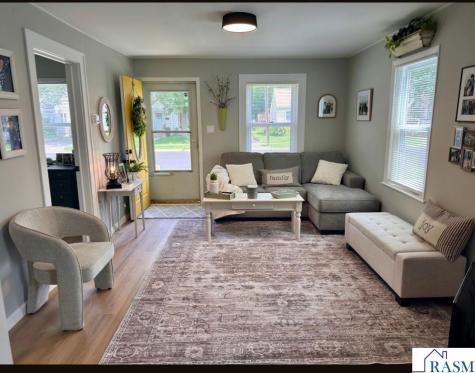 829 Center Street North Mankato MN 56003