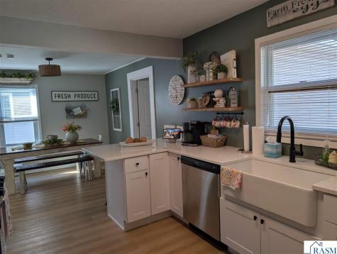 829 Center Street North Mankato MN 56003