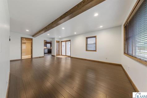 1406 3rd Avenue Mankato MN 56001