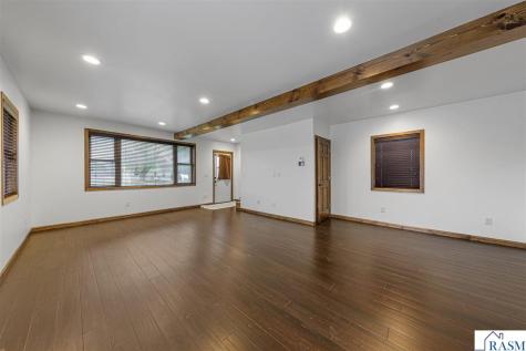 1406 3rd Avenue Mankato MN 56001