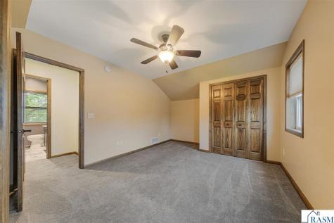 1406 3rd Avenue Mankato MN 56001