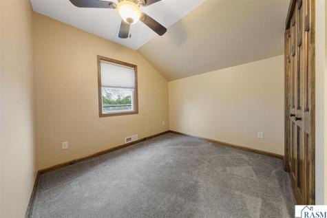 1406 3rd Avenue Mankato MN 56001