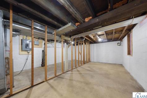 1406 3rd Avenue Mankato MN 56001