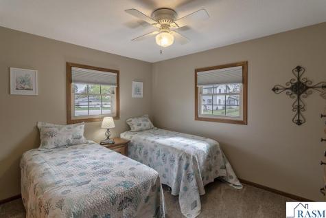 6 Hazelwood Avenue New Ulm MN 56073