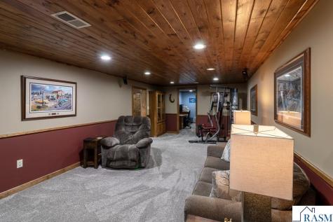 6 Hazelwood Avenue New Ulm MN 56073