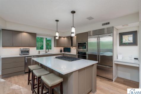 317 Meadow Woods Drive Mankato MN 56001