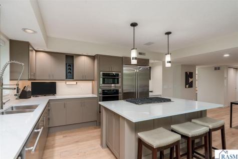317 Meadow Woods Drive Mankato MN 56001