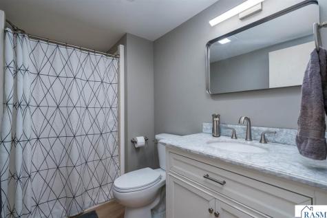 317 Meadow Woods Drive Mankato MN 56001