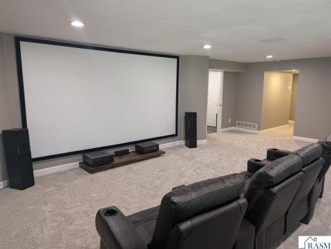 317 Meadow Woods Drive Mankato MN 56001