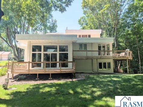 317 Meadow Woods Drive Mankato MN 56001
