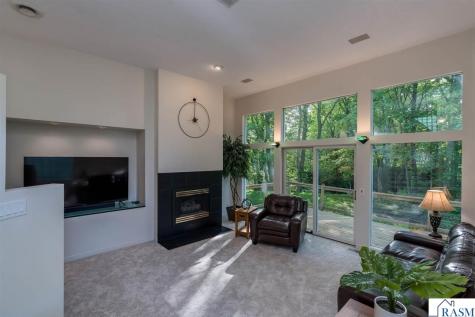 317 Meadow Woods Drive Mankato MN 56001