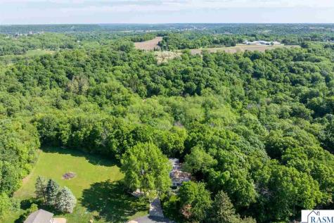 317 Meadow Woods Drive Mankato MN 56001