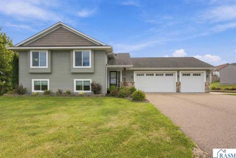 822 Deer Path Montgomery MN 56069